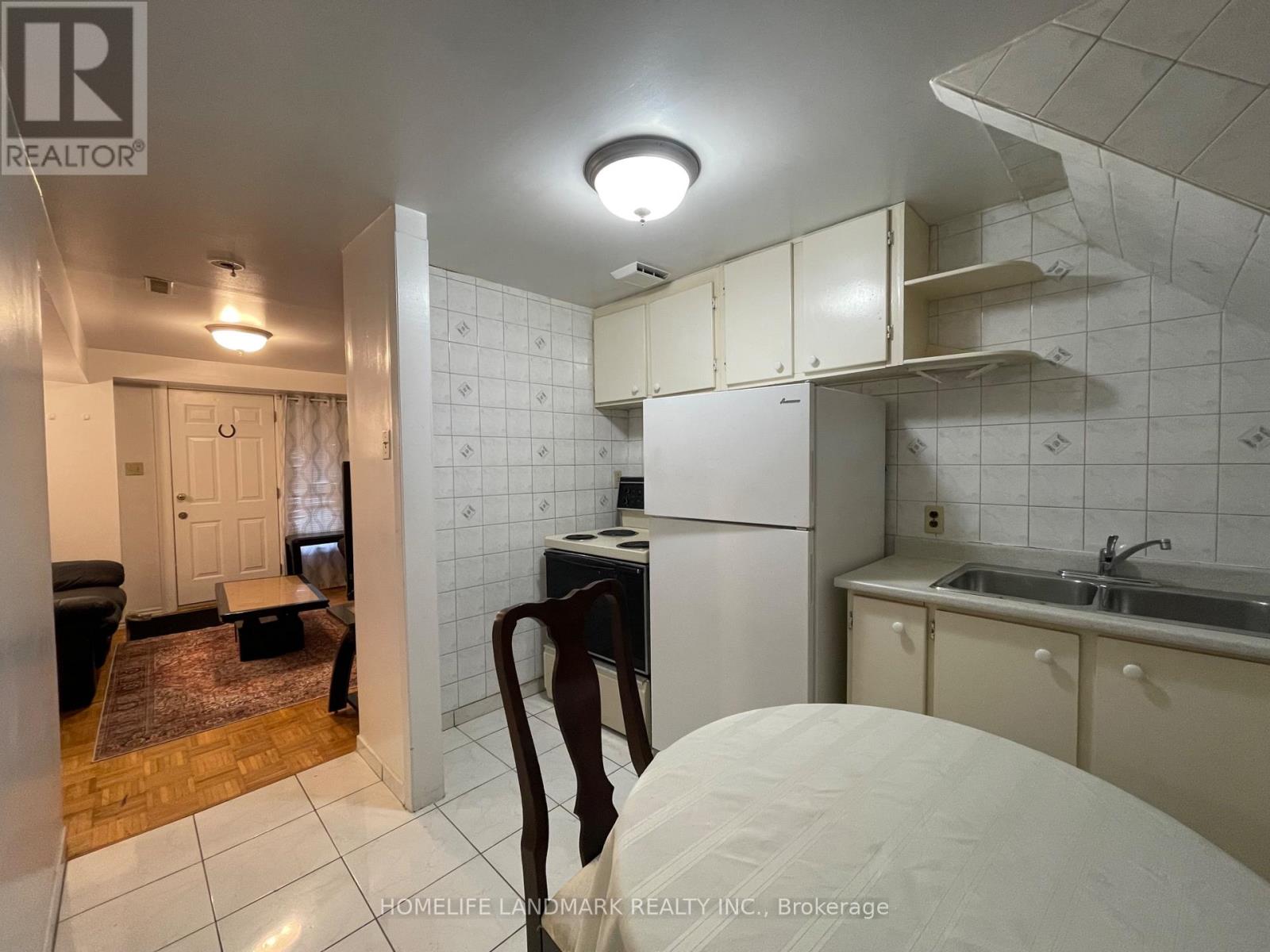 Bsmt - 4 Blue Eagle Trail, Toronto, Ontario  M1V 1V9 - Photo 10 - E12745618