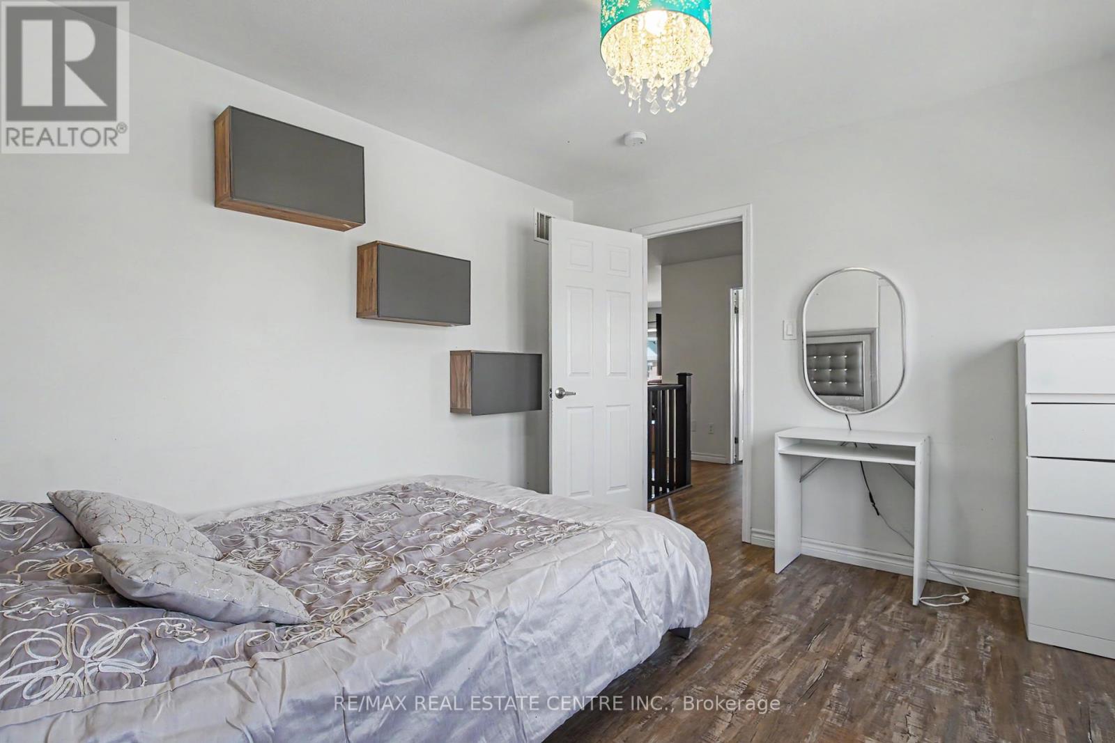 60 Postmaster Drive, Kitchener, Ontario  N2R 0J2 - Photo 21 - X12986498