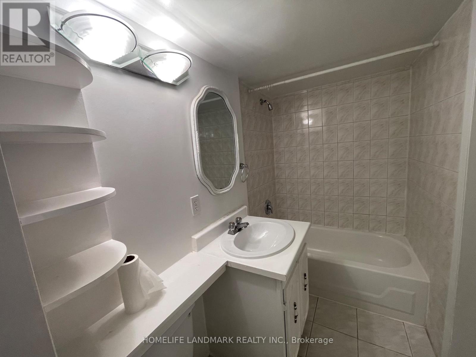 Bsmt - 4 Blue Eagle Trail, Toronto, Ontario  M1V 1V9 - Photo 13 - E12745618