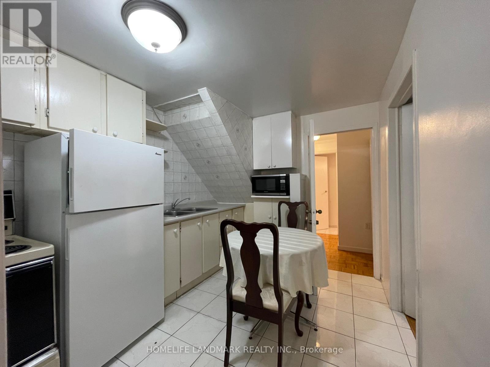 Bsmt - 4 Blue Eagle Trail, Toronto, Ontario  M1V 1V9 - Photo 8 - E12745618