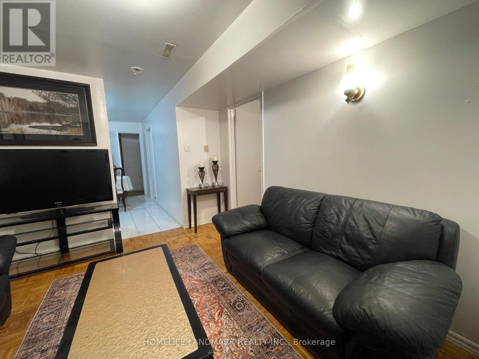 Bsmt - 4 Blue Eagle Trail, Toronto, Ontario  M1V 1V9 - Photo 5 - E12745618