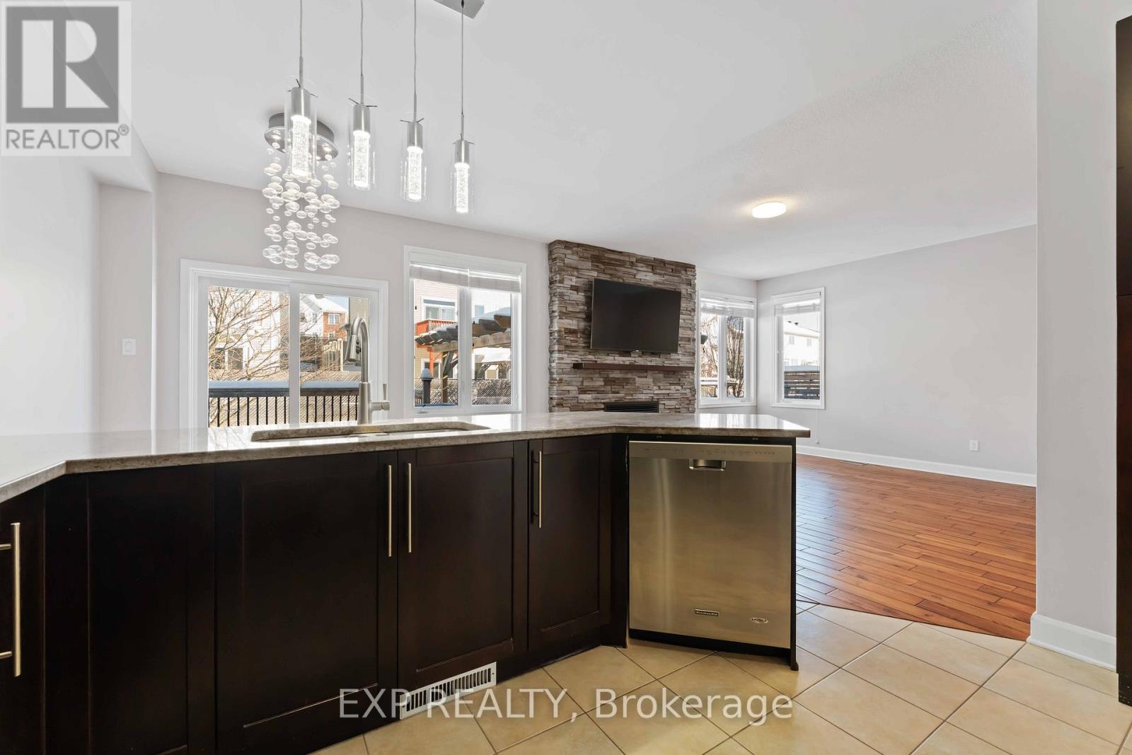 413 Tillsonburg Street, Ottawa, Ontario  K2T 0C3 - Photo 14 - X12762650