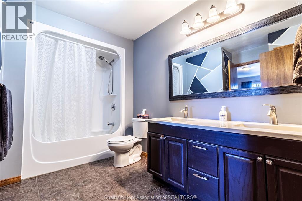 6201 Main Street, Comber, Ontario  N0P 1J0 - Photo 27 - 26007841