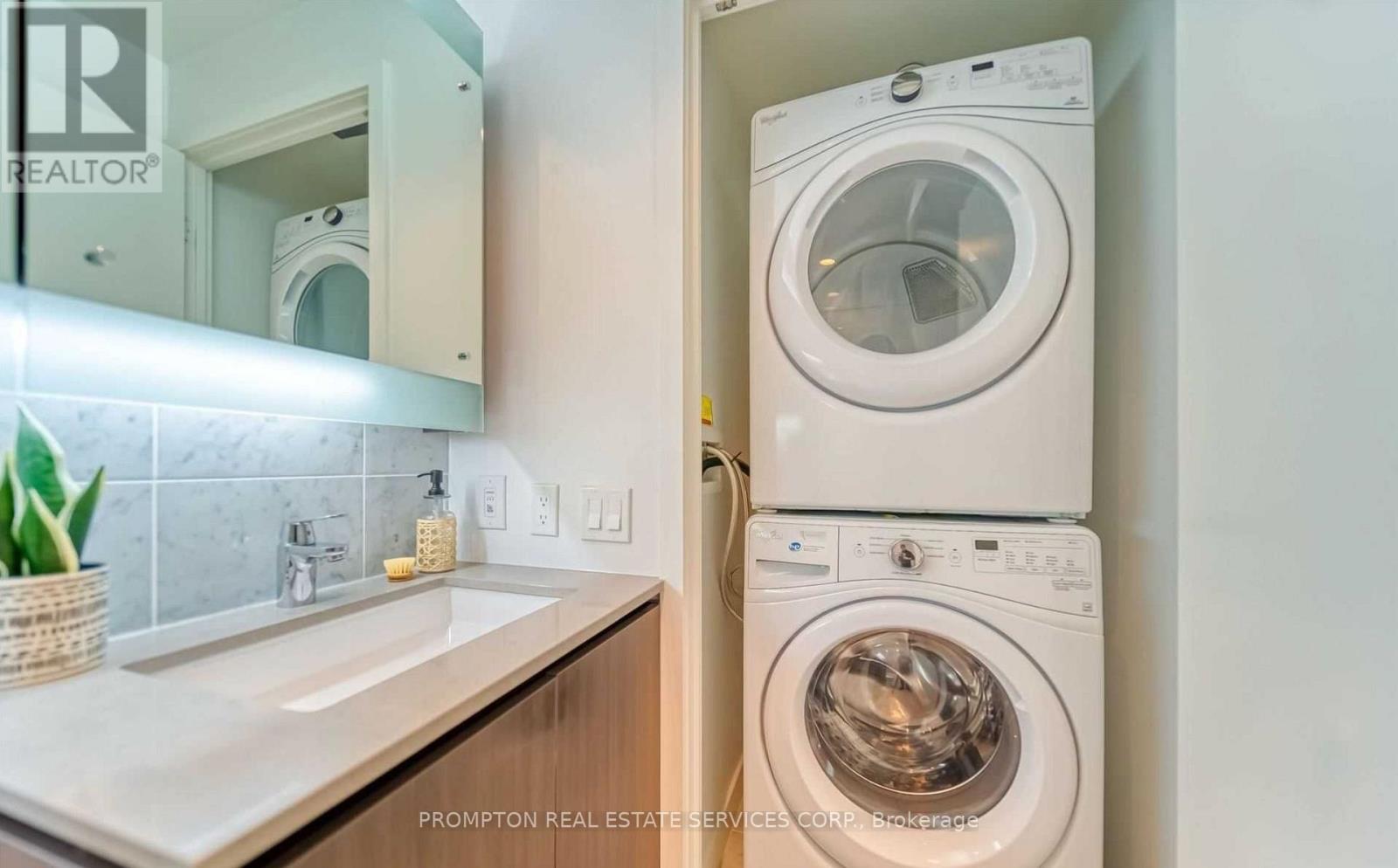 2511 - 115 Mcmahon Drive, Toronto, Ontario  M2K 0E3 - Photo 16 - C12987508