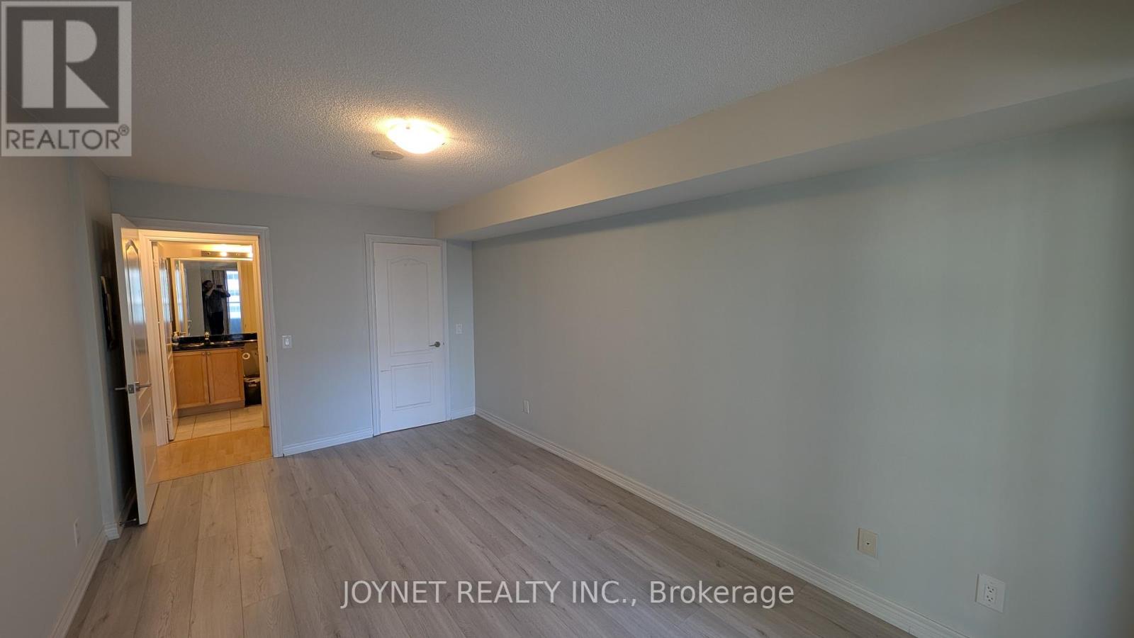 504 - 60 Town Center Court, Toronto, Ontario  M1P 0B1 - Photo 13 - E12987502