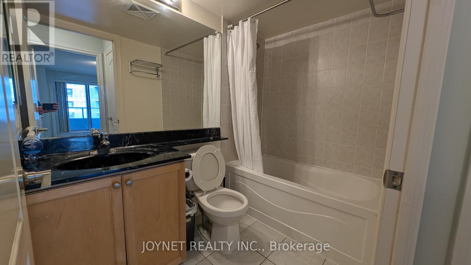 504 - 60 Town Center Court, Toronto, Ontario  M1P 0B1 - Photo 15 - E12987502