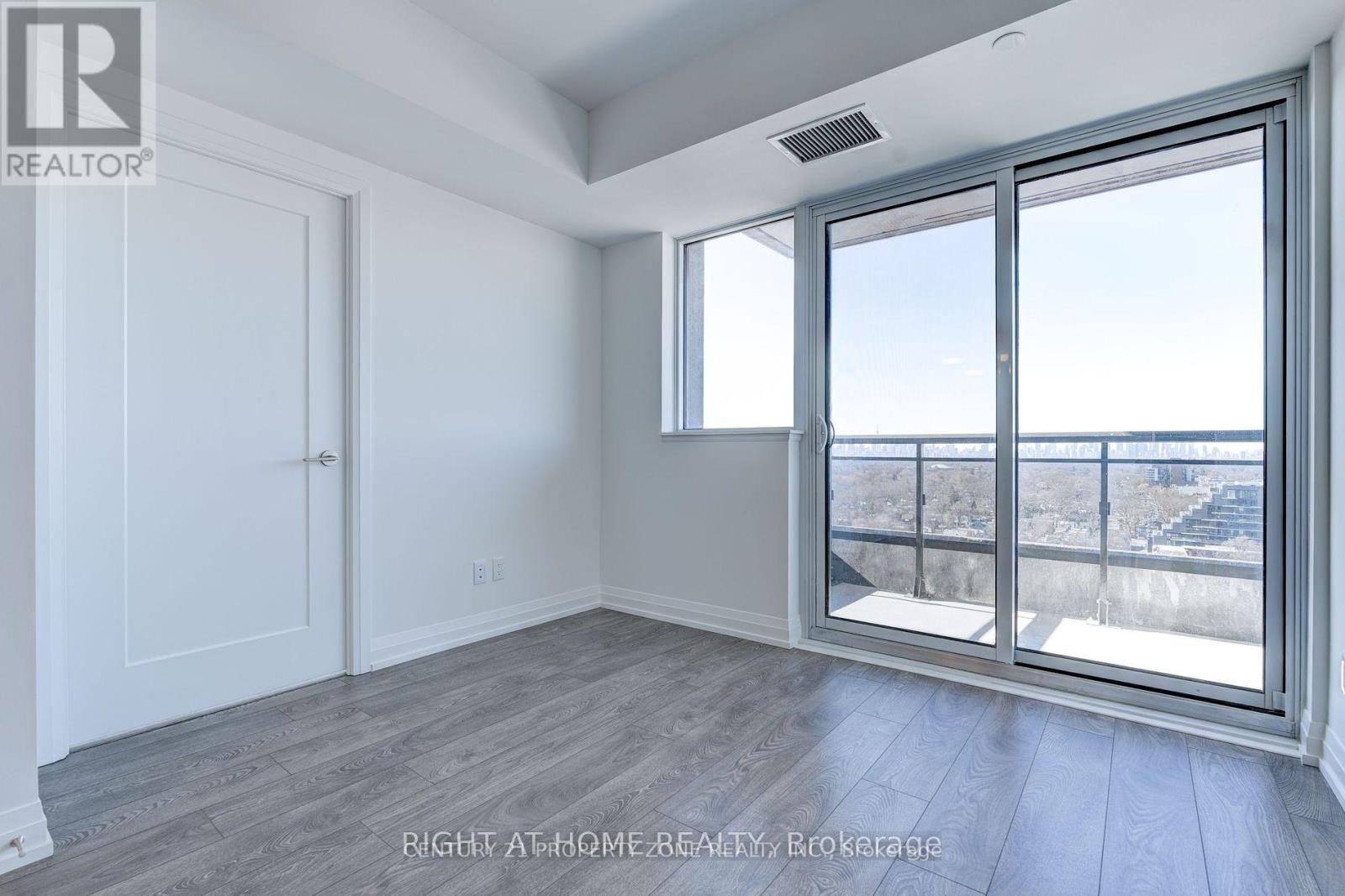 1609 - 286 Main Street, Toronto, Ontario  M4C 0B3 - Photo 14 - E12987522