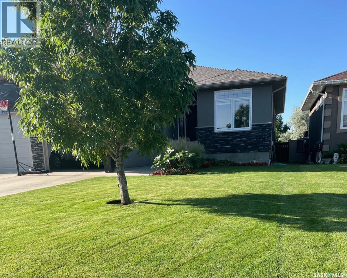 242 Wood Lily Drive, Moose Jaw, Saskatchewan  S6J 0A3 - Photo 3 - SK031014