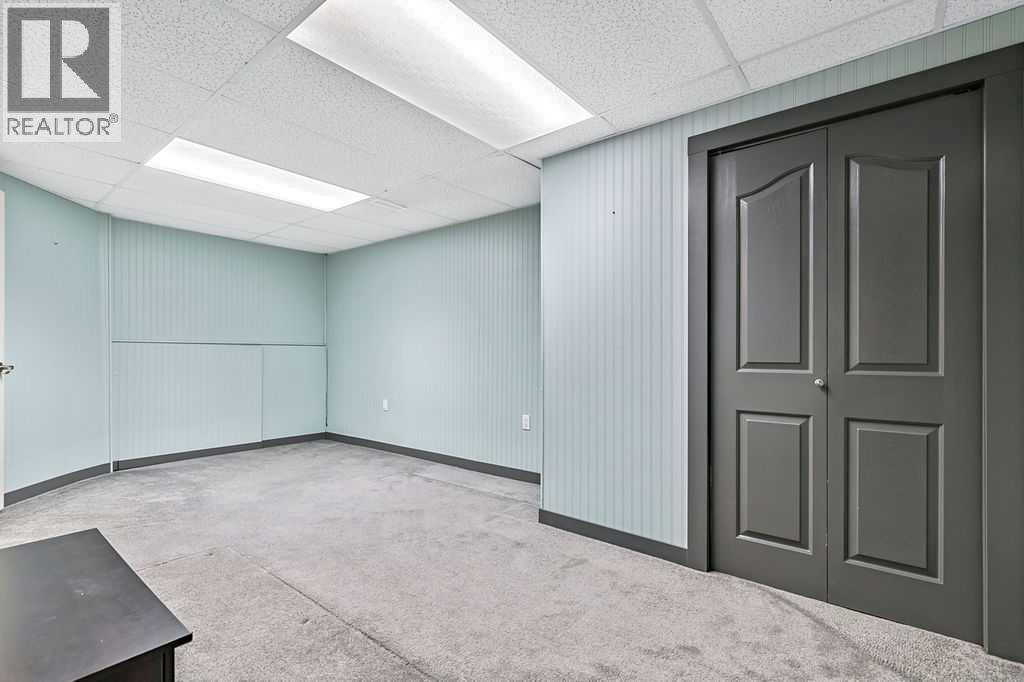 851 Mckenzie Drive Se, Calgary, Alberta  T2Z 1W3 - Photo 24 - A2291477