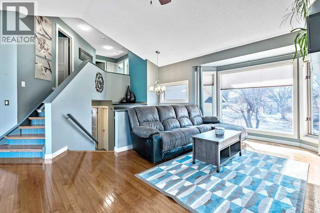 851 Mckenzie Drive Se, Calgary, Alberta  T2Z 1W3 - Photo 4 - A2291477