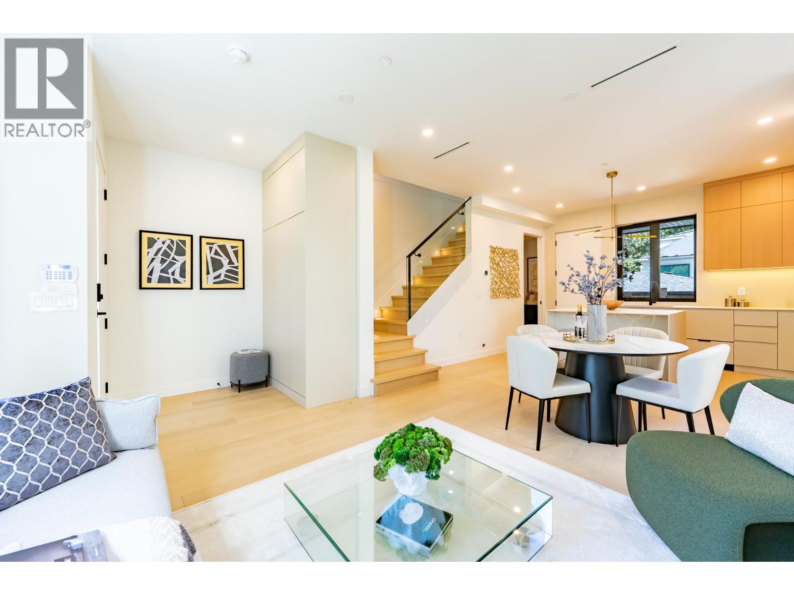 6577 Lime Street, Vancouver, British Columbia  V6P 5V7 - Photo 3 - R3109880