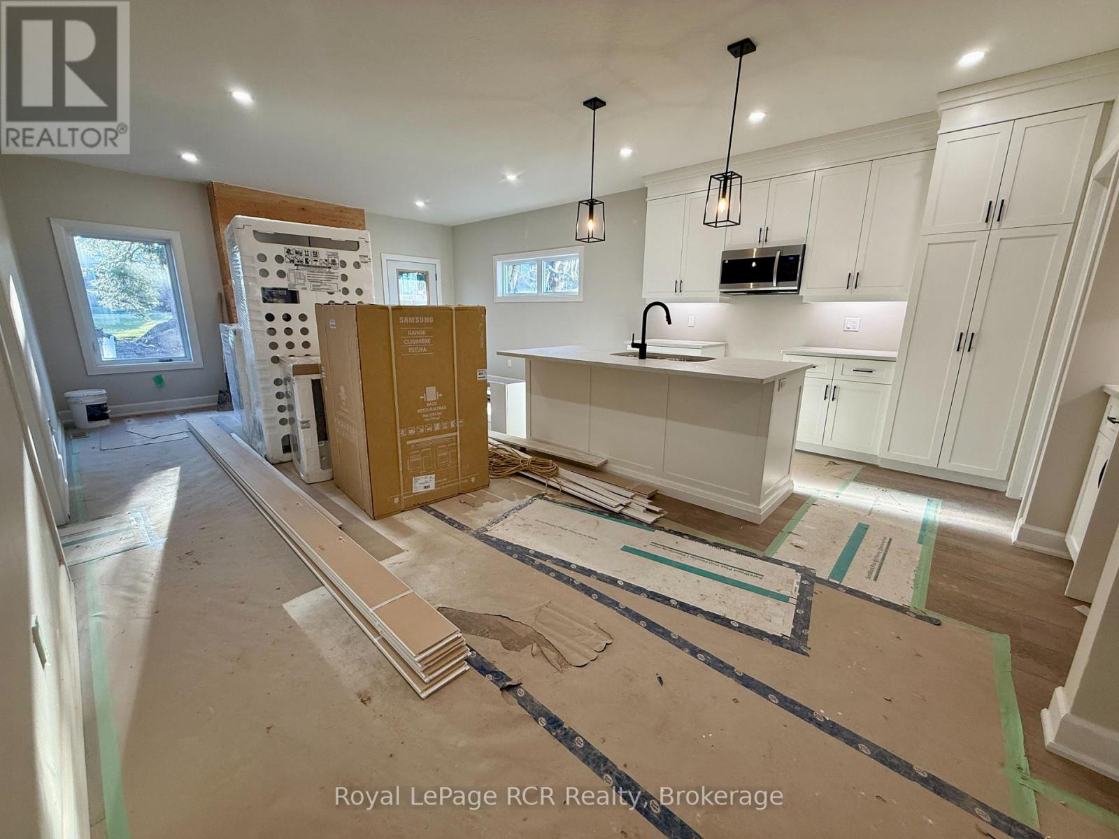 88 Griffith Street, Brockton, Ontario N0G 2V0 - Photo 10 - X12987526