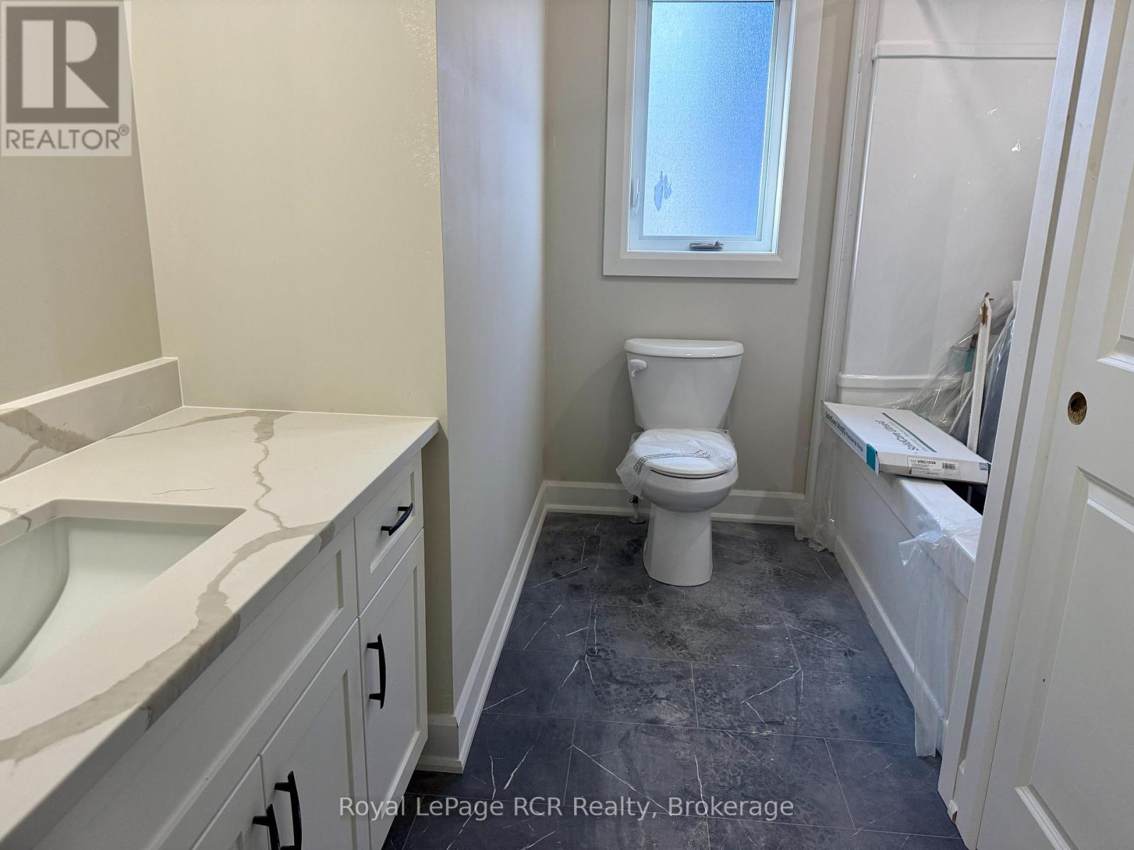 88 Griffith Street, Brockton, Ontario N0G 2V0 - Photo 8 - X12987526