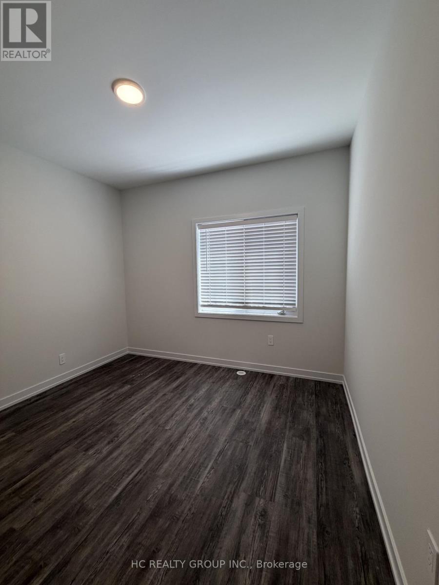 27 Agnes Lane, Richmond Hill, Ontario  L4B 0J7 - Photo 5 - N12987514