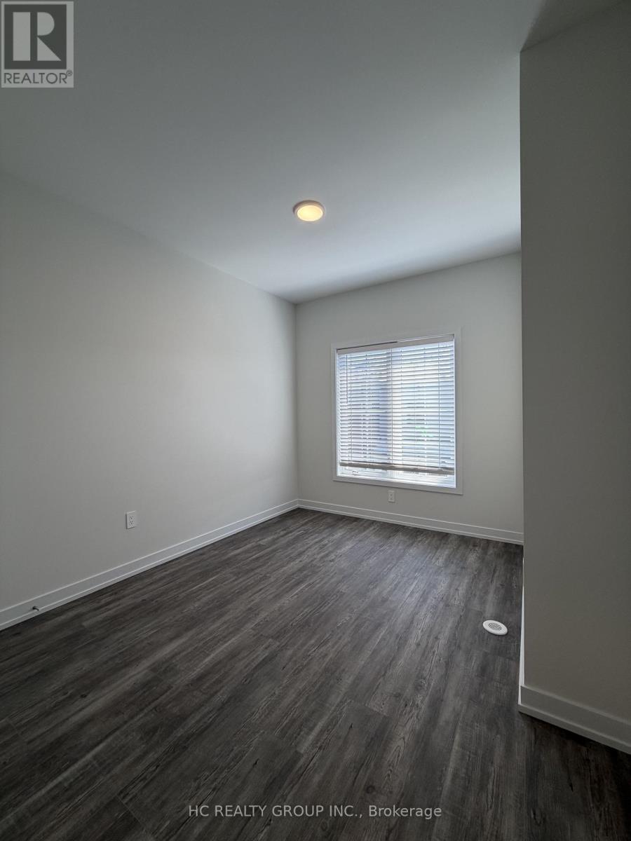 27 Agnes Lane, Richmond Hill, Ontario  L4B 0J7 - Photo 9 - N12987514