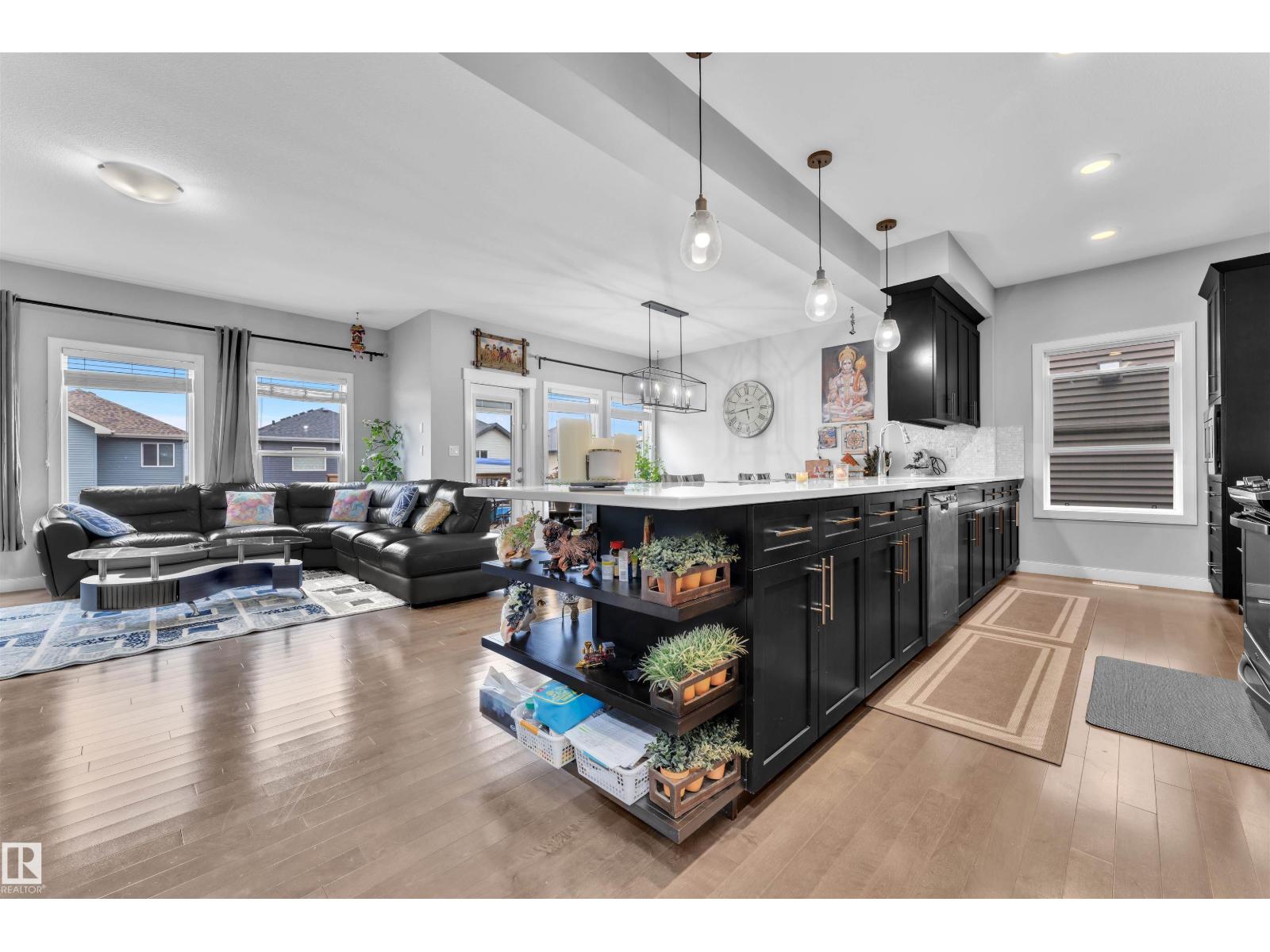 4104 6 Av Sw, Edmonton, Alberta  T6X 2J1 - Photo 8 - E4481899