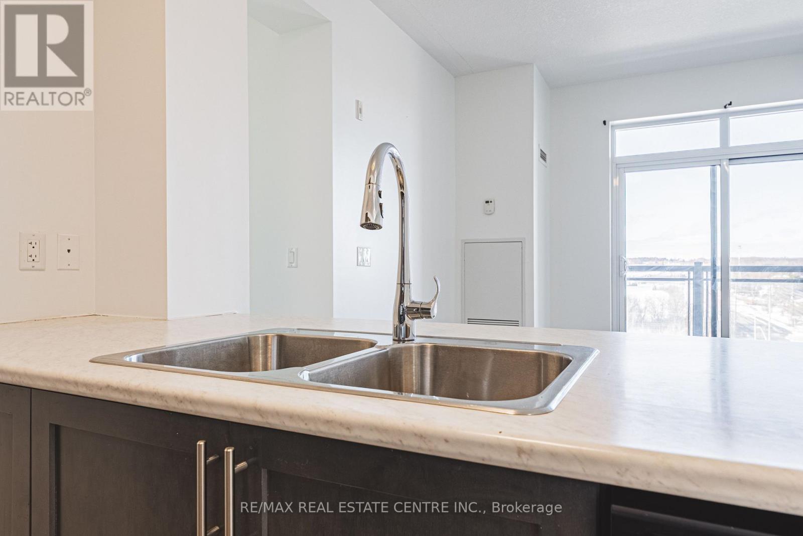 706 - 2486 Old Bronte Road, Oakville, Ontario  L6M 0Y4 - Photo 9 - W12987510