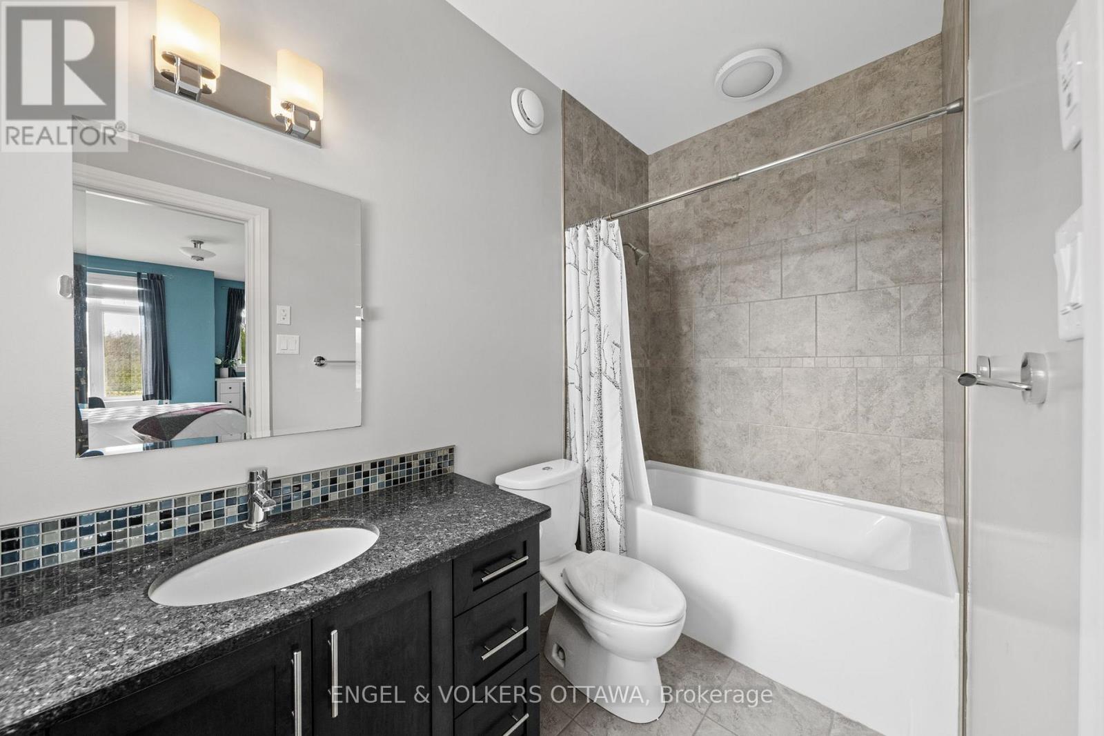 5796 Longhearth Way, Ottawa, Ontario  K4M 1M1 - Photo 42 - X12987180