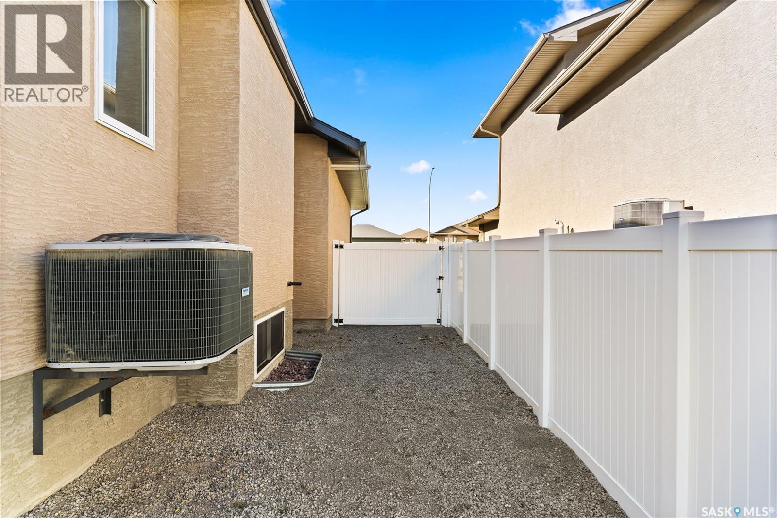 37 Churchill Crescent, White City, Saskatchewan  S4L 0C2 - Photo 44 - SK032688