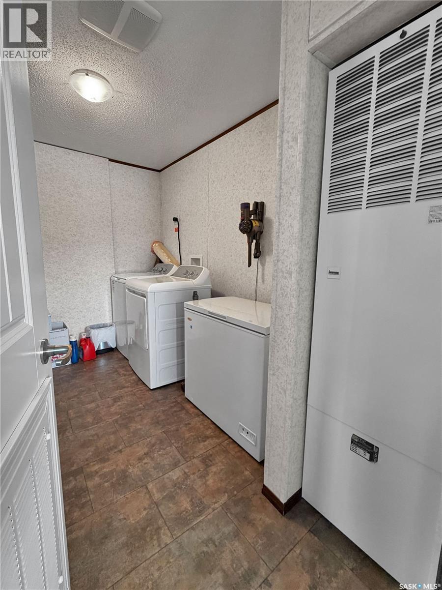 1230 Autumn Court, Rocanville, Saskatchewan  S0A 3L0 - Photo 18 - SK032426