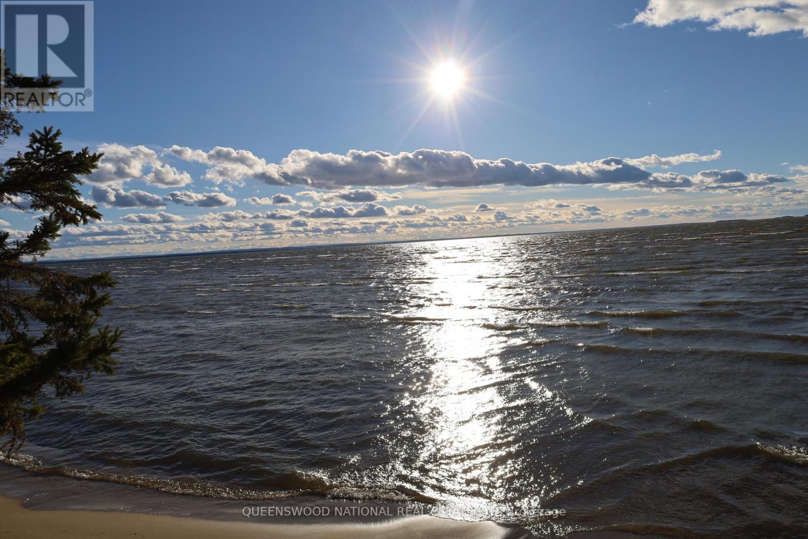 369 WIGSTON DRIVE, North Bay, Ontario