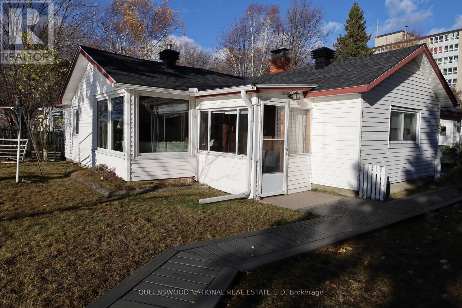 369 Wigston Drive, North Bay, Ontario  P1A 1X2 - Photo 2 - X12524996