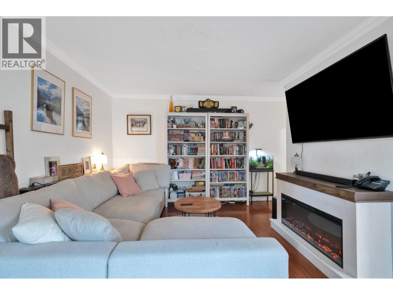 103 214 E 15th Street, North Vancouver, British Columbia  V7L 2R3 - Photo 12 - R3104836