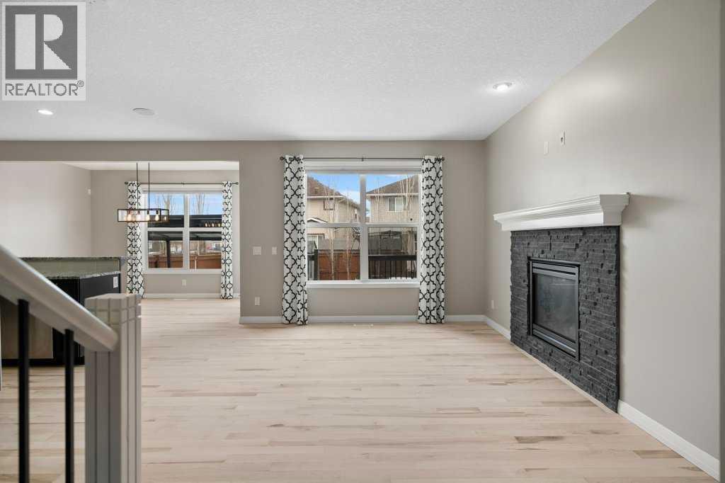 54 Auburn Crest Way Se, Calgary, Alberta T3M 1T8 - Photo 4 - A2292600