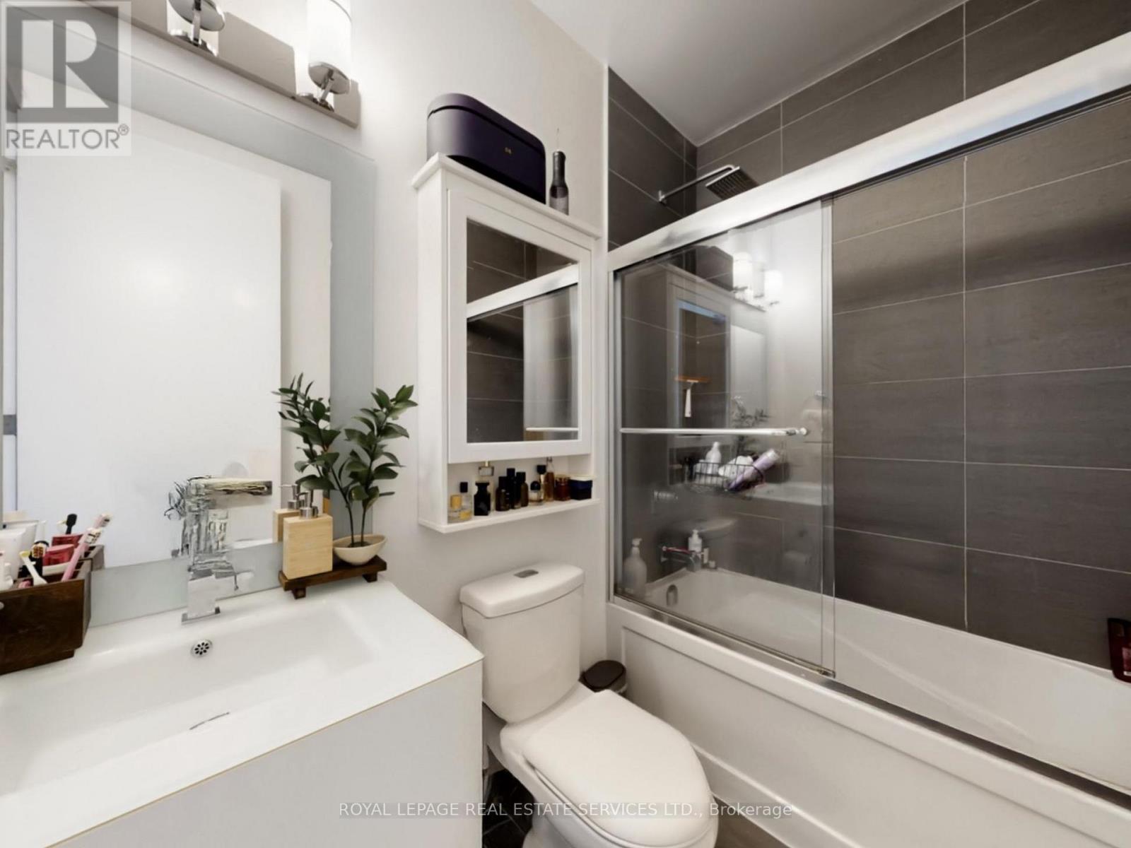 1623 - 111 St. Clair Avenue W, Toronto, Ontario  M5R 3J8 - Photo 19 - C12987542