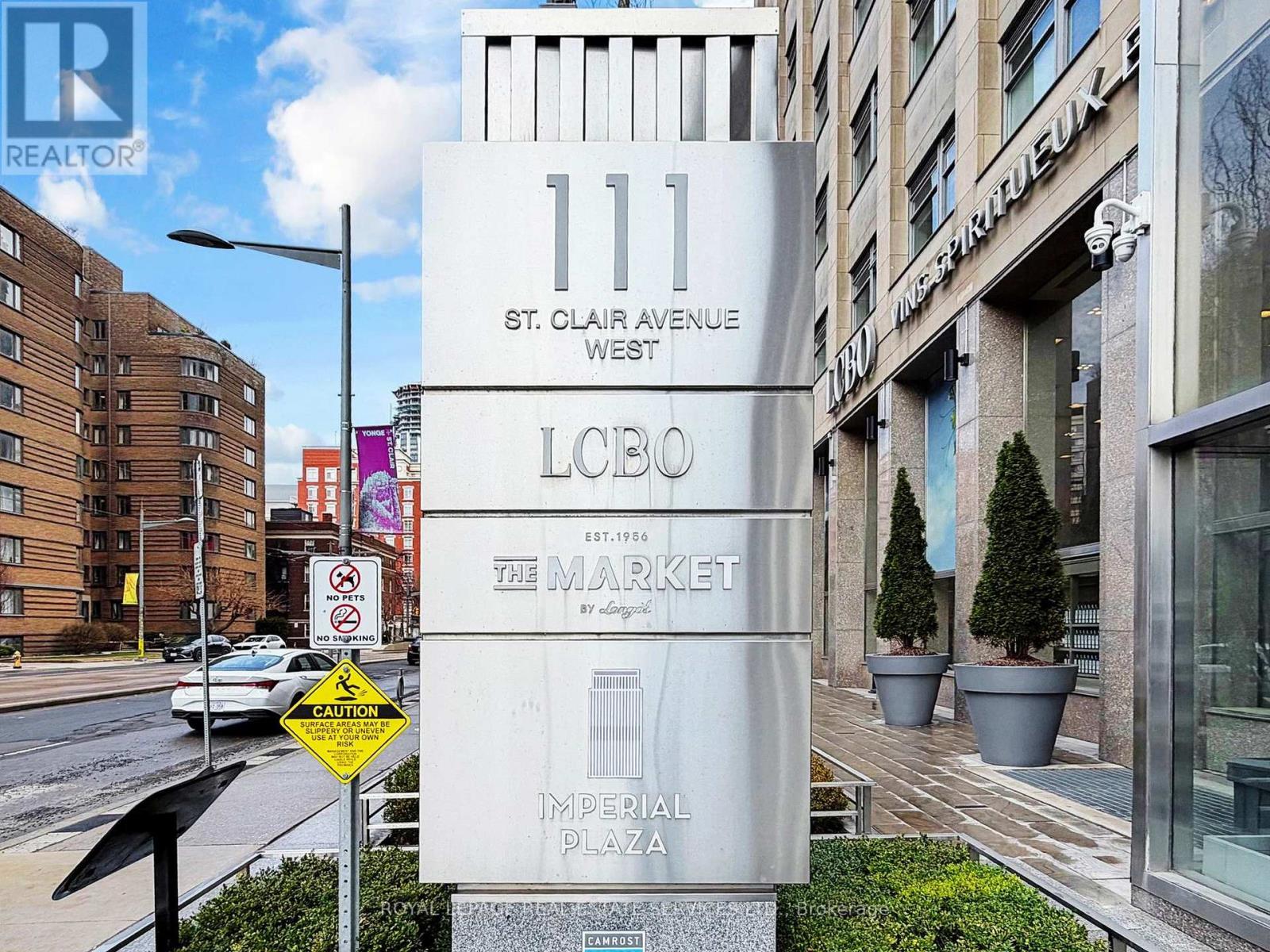 1623 - 111 St. Clair Avenue W, Toronto, Ontario  M5R 3J8 - Photo 2 - C12987542
