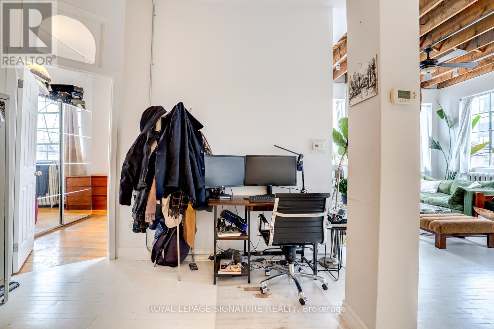 Unit A Upper - 922 King Street W, Toronto, Ontario  M5V 1P5 - Photo 9 - C12987558