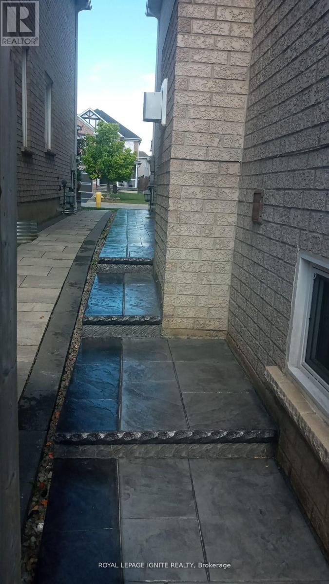 Bsmt - 36 Bellinger Drive, Ajax, Ontario  L1T 4P7 - Photo 2 - E12987610