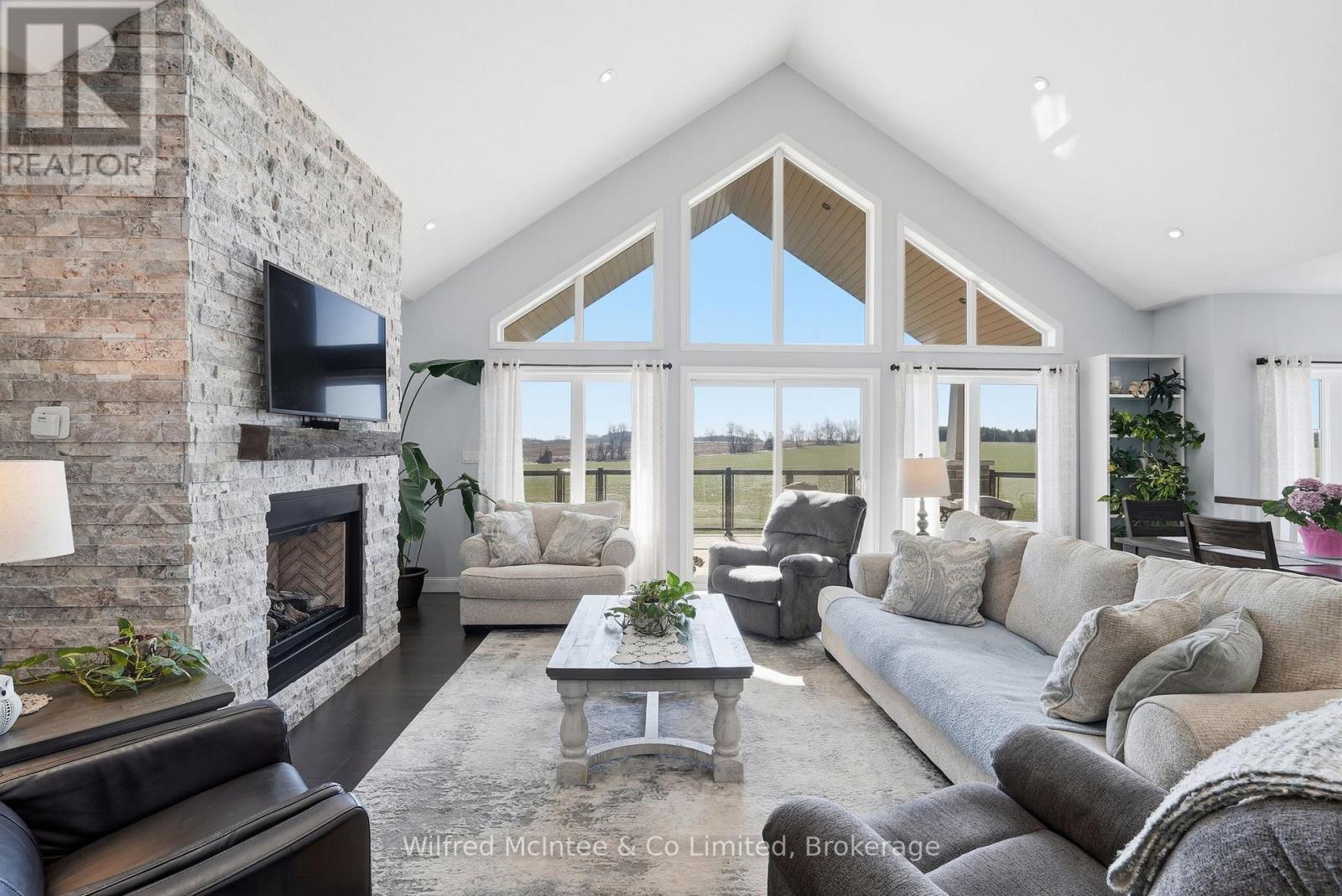 1054 4 Concession E, Brockton, Ontario  N0G 1V0 - Photo 30 - X12987548