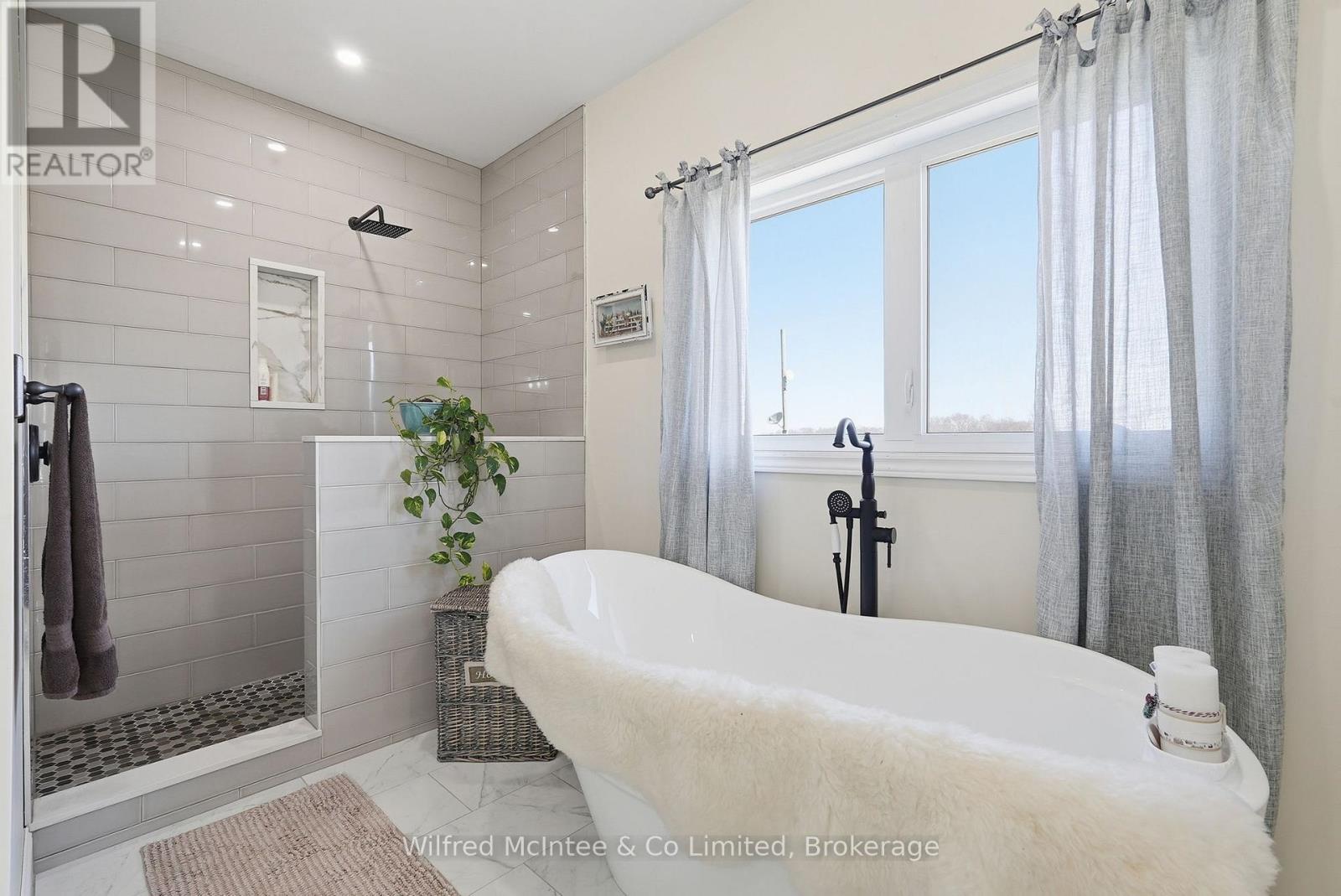 1054 4 Concession E, Brockton, Ontario  N0G 1V0 - Photo 31 - X12987548