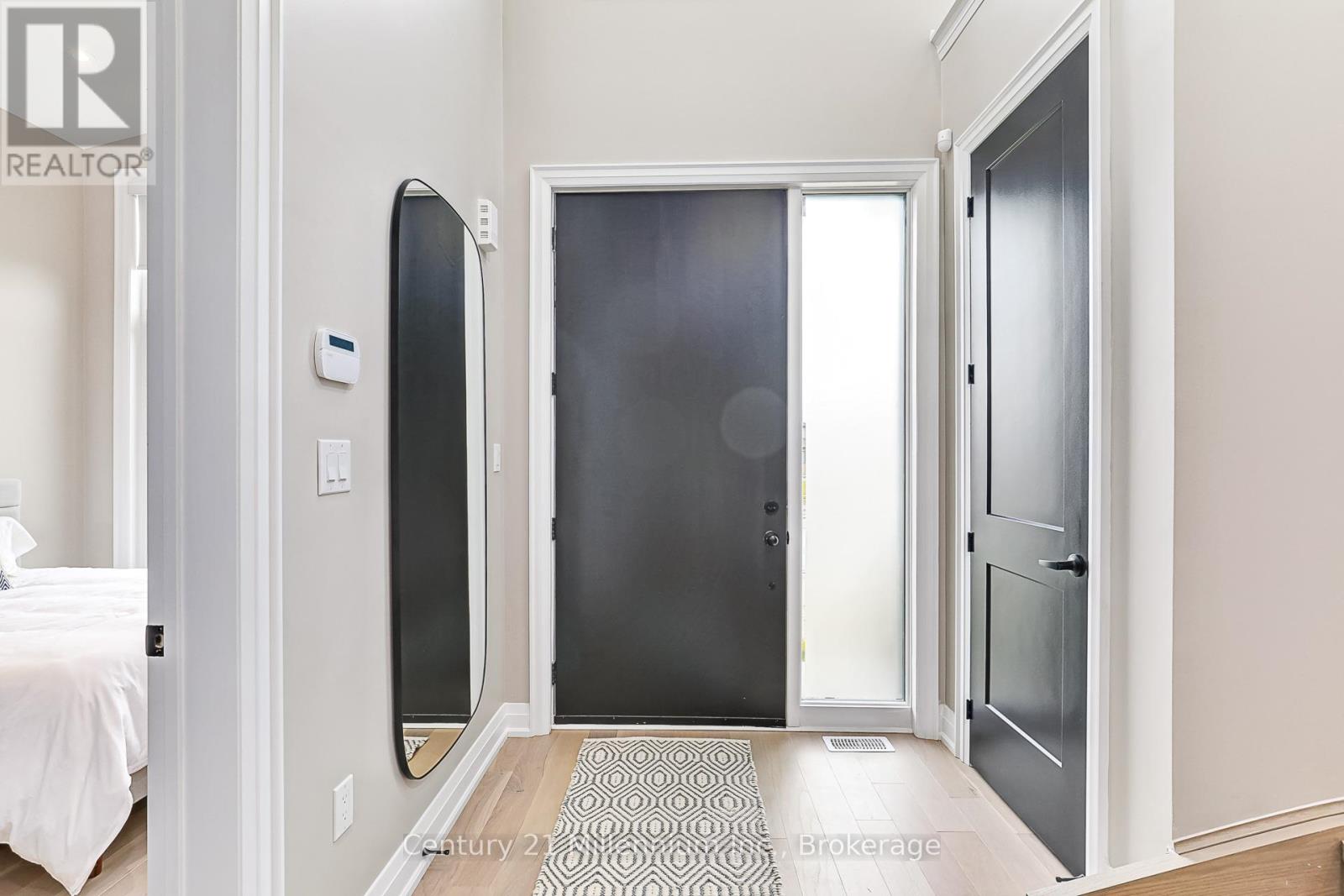 82 Goldie Court, Blue Mountains, Ontario  N0H 1J0 - Photo 4 - X12987582