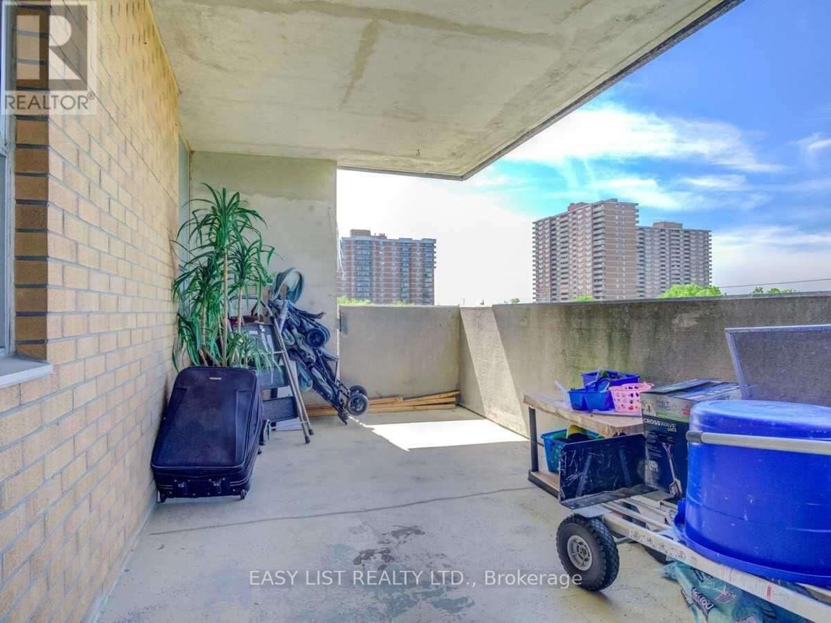 601 - 40 Panorama Court, Toronto, Ontario  M9V 4M1 - Photo 2 - W12627718