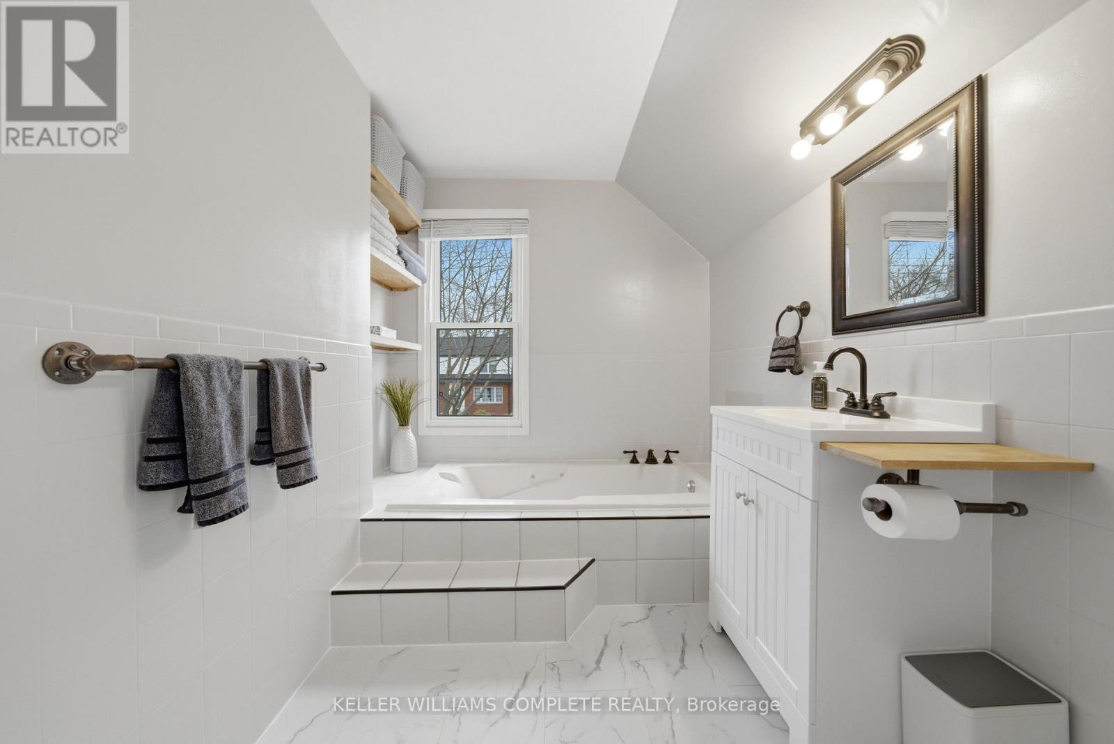 191 Bell Avenue, Hamilton, Ontario  L8K 3E5 - Photo 24 - X12967172