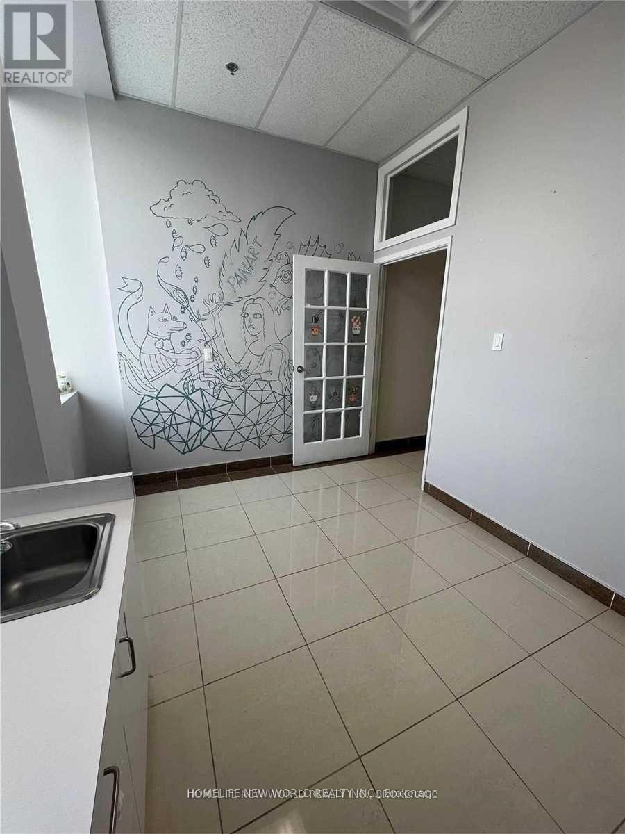 2003 - 8333 Kennedy Road, Markham, Ontario  L3R 4P8 - Photo 4 - N12987580