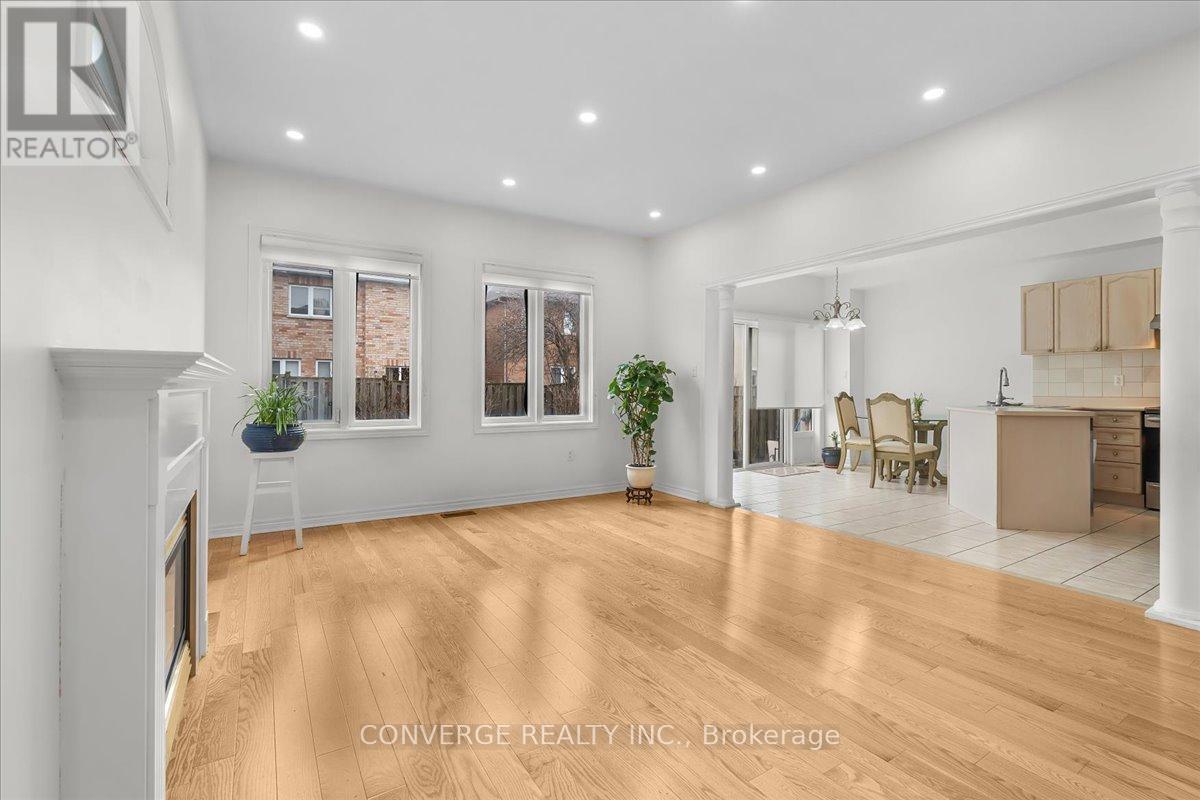 101 Park Place Drive, Markham, Ontario  L6E 1Z5 - Photo 12 - N12987596