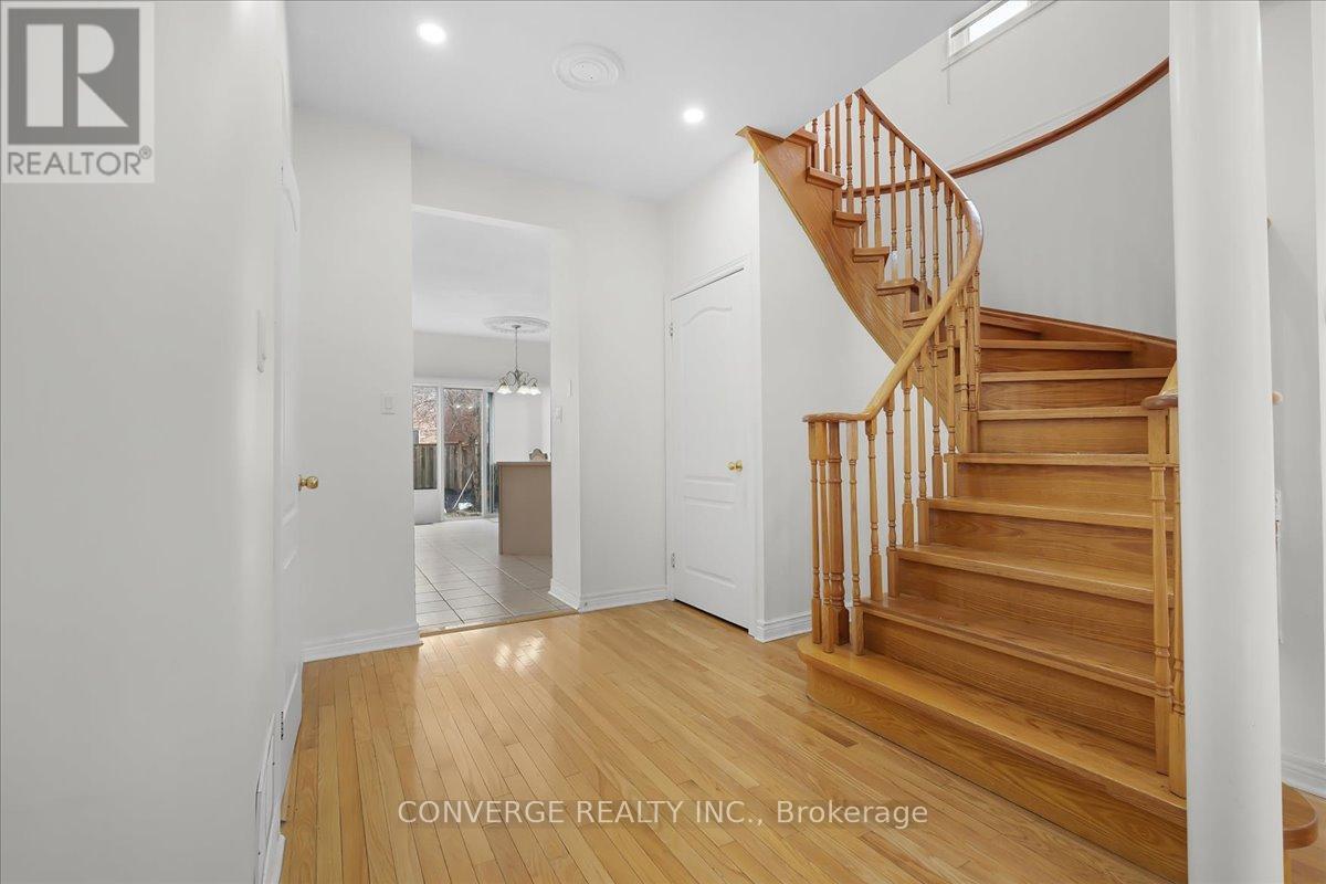 101 Park Place Drive, Markham, Ontario  L6E 1Z5 - Photo 15 - N12987596