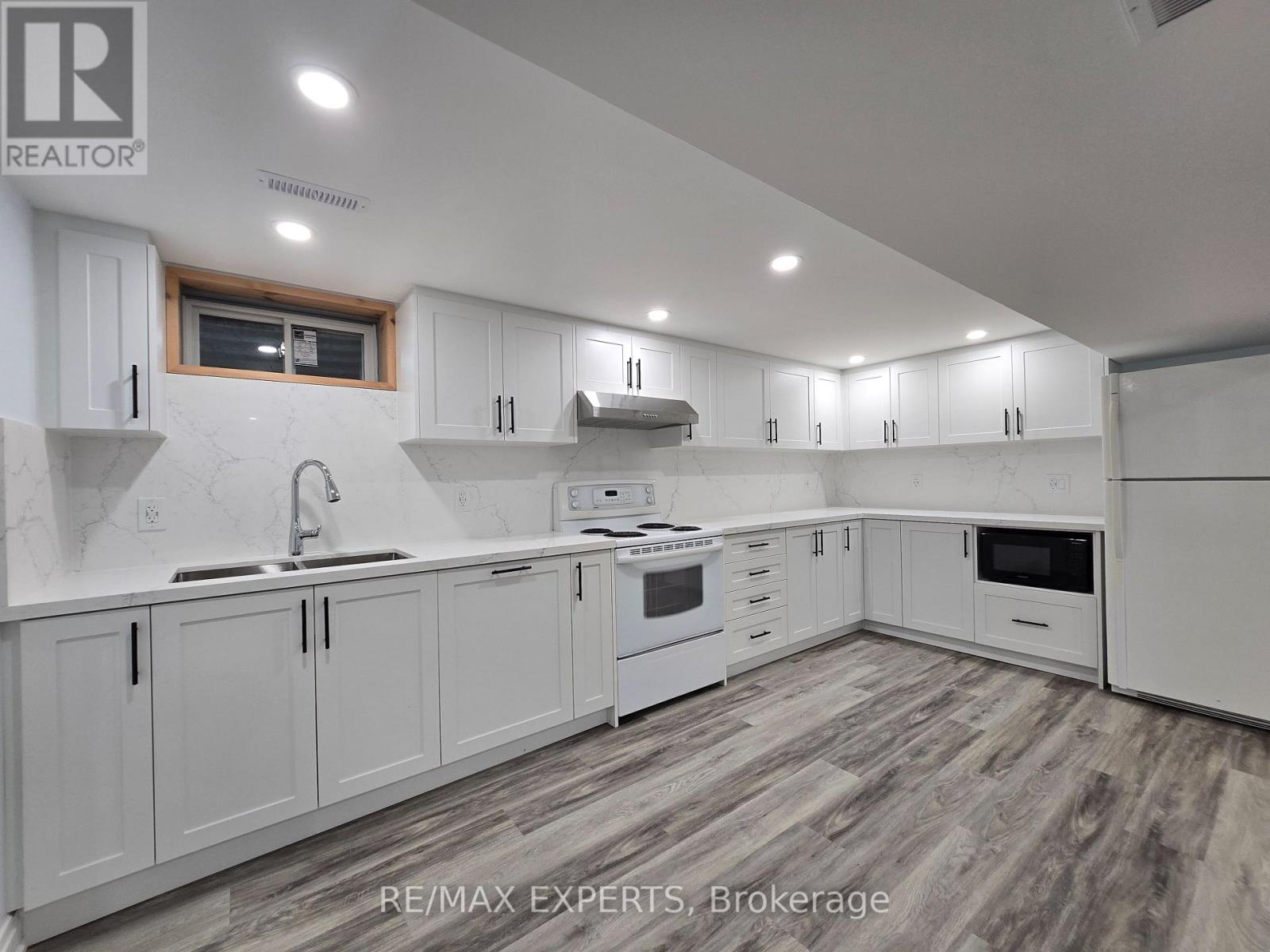 764 ELGIN STREET, Newmarket, Ontario