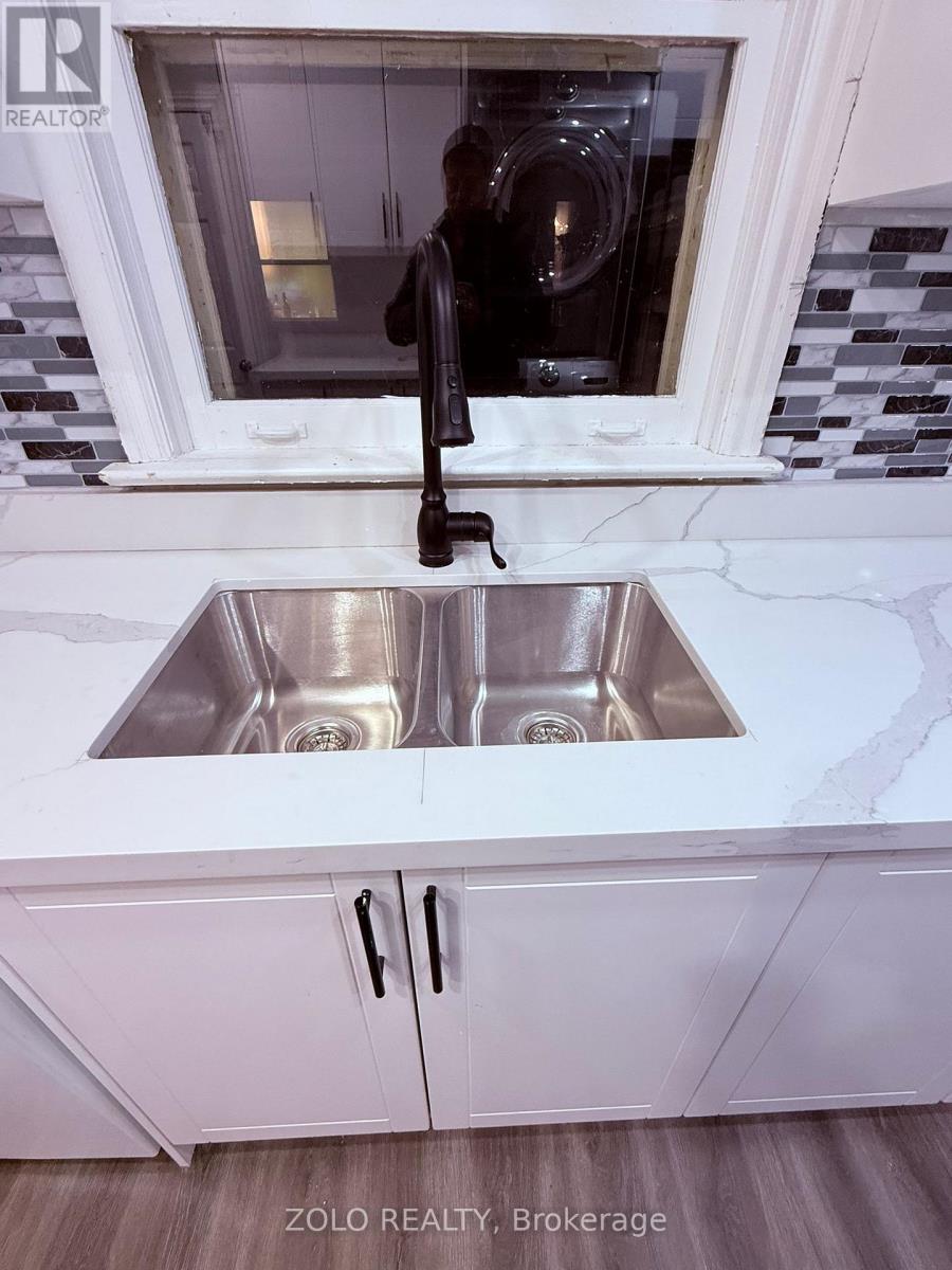 369 Martin Street, Milton, Ontario  L9T 2R8 - Photo 12 - W12886730