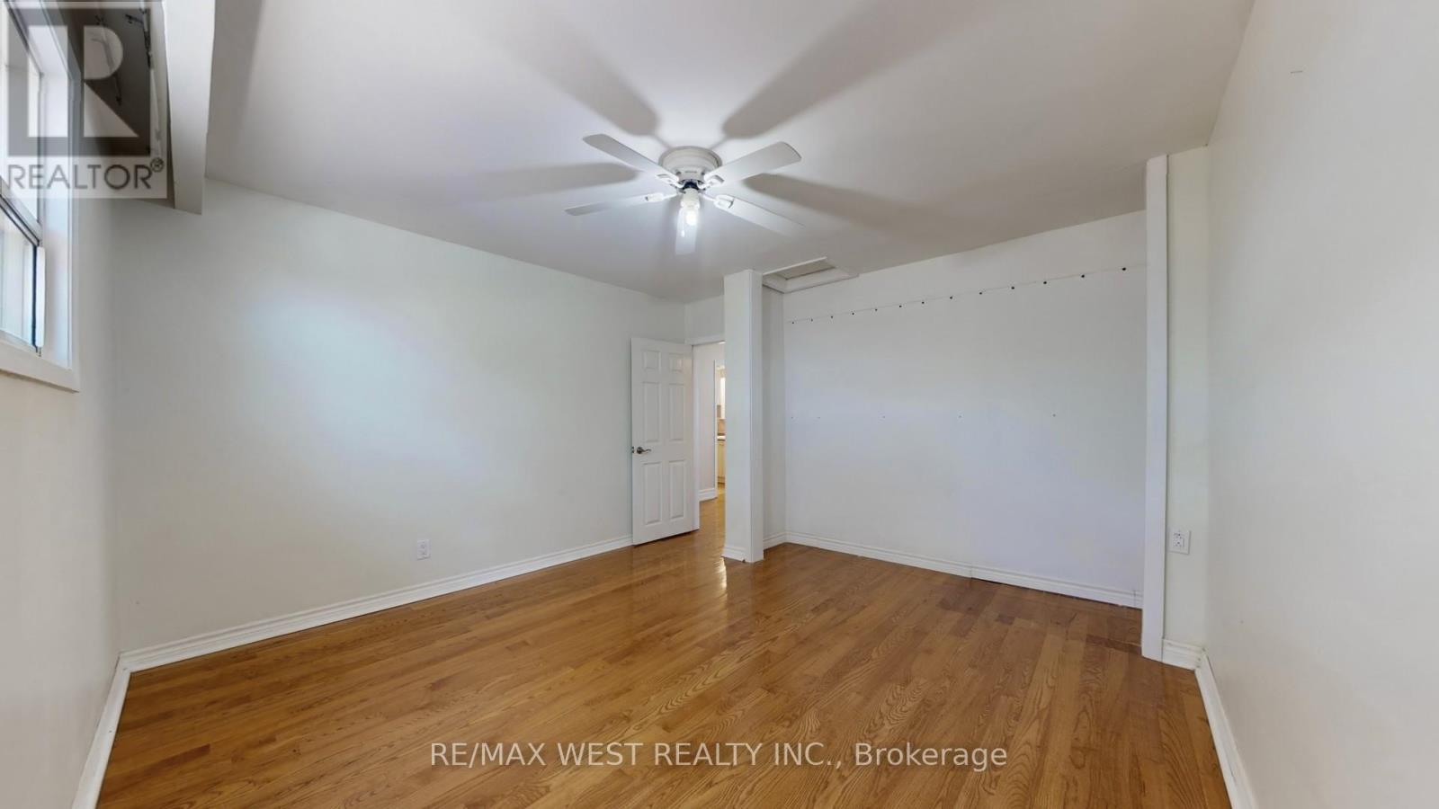 47 Tobermory Drive, Toronto, Ontario  M3N 2R4 - Photo 14 - W12981194