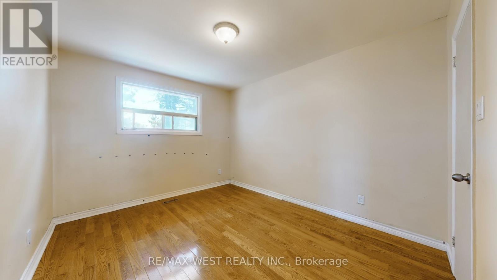 47 Tobermory Drive, Toronto, Ontario  M3N 2R4 - Photo 15 - W12981194