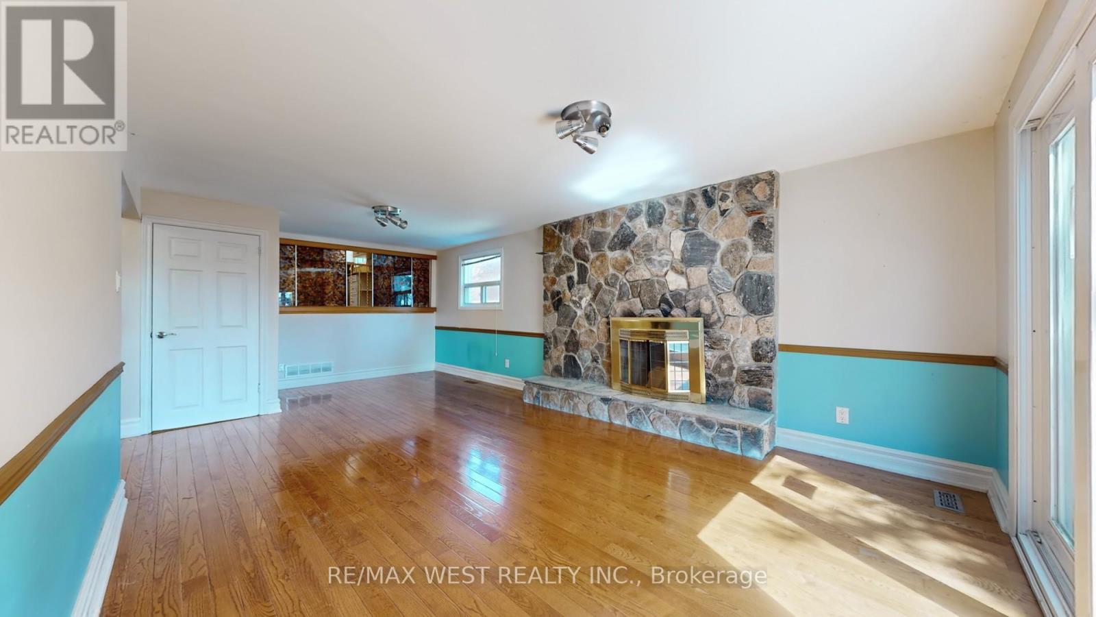 47 Tobermory Drive, Toronto, Ontario  M3N 2R4 - Photo 21 - W12981194