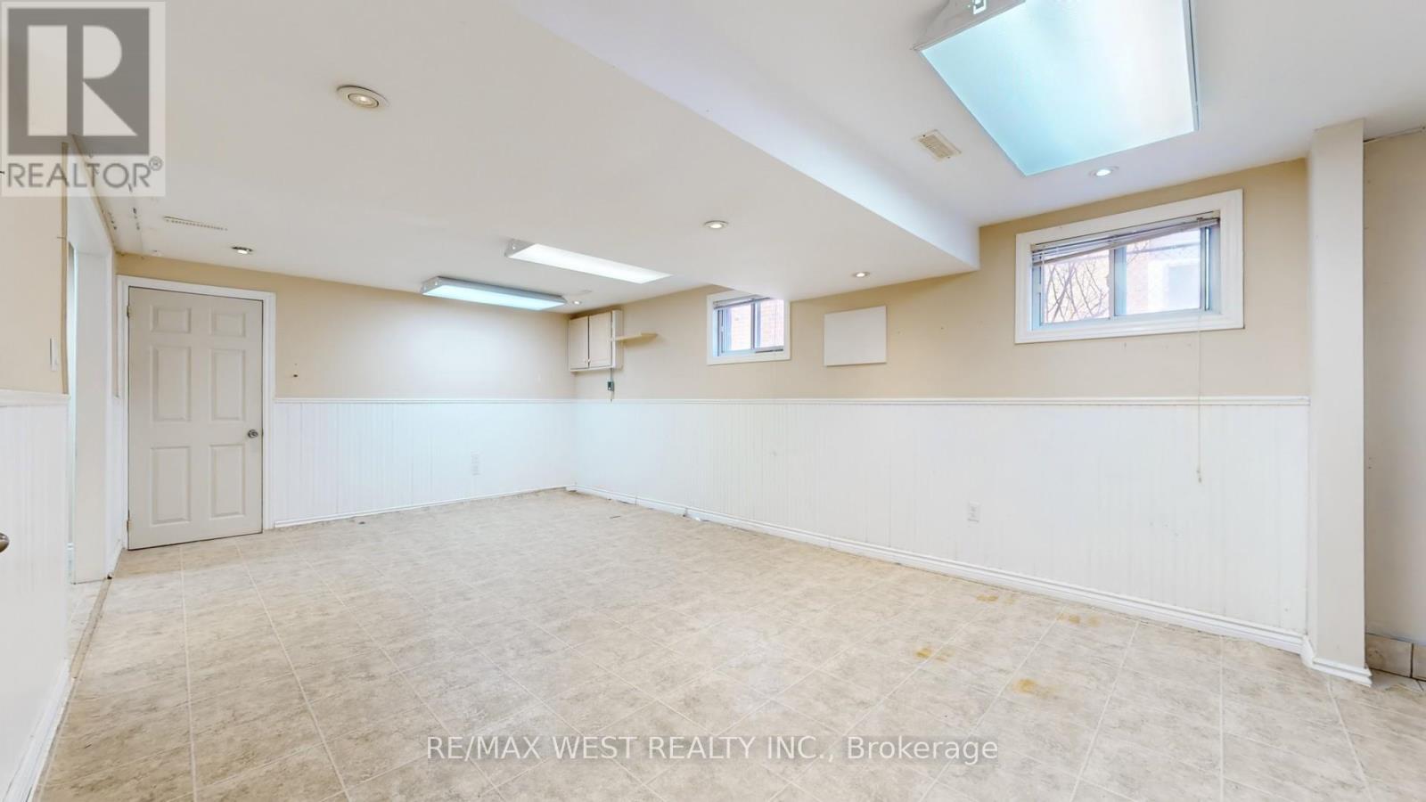 47 Tobermory Drive, Toronto, Ontario  M3N 2R4 - Photo 23 - W12981194