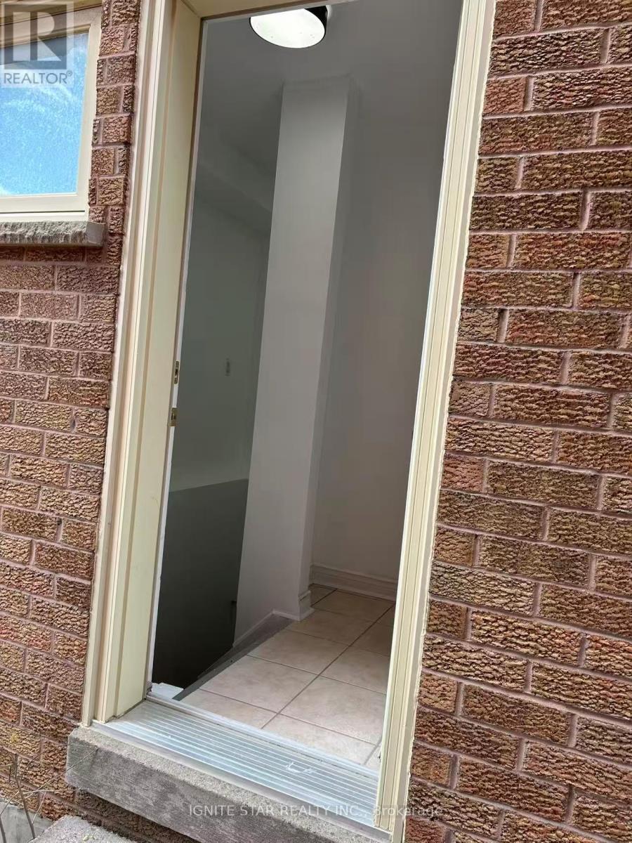 3405 COLONIAL DRIVE S, Mississauga, Ontario