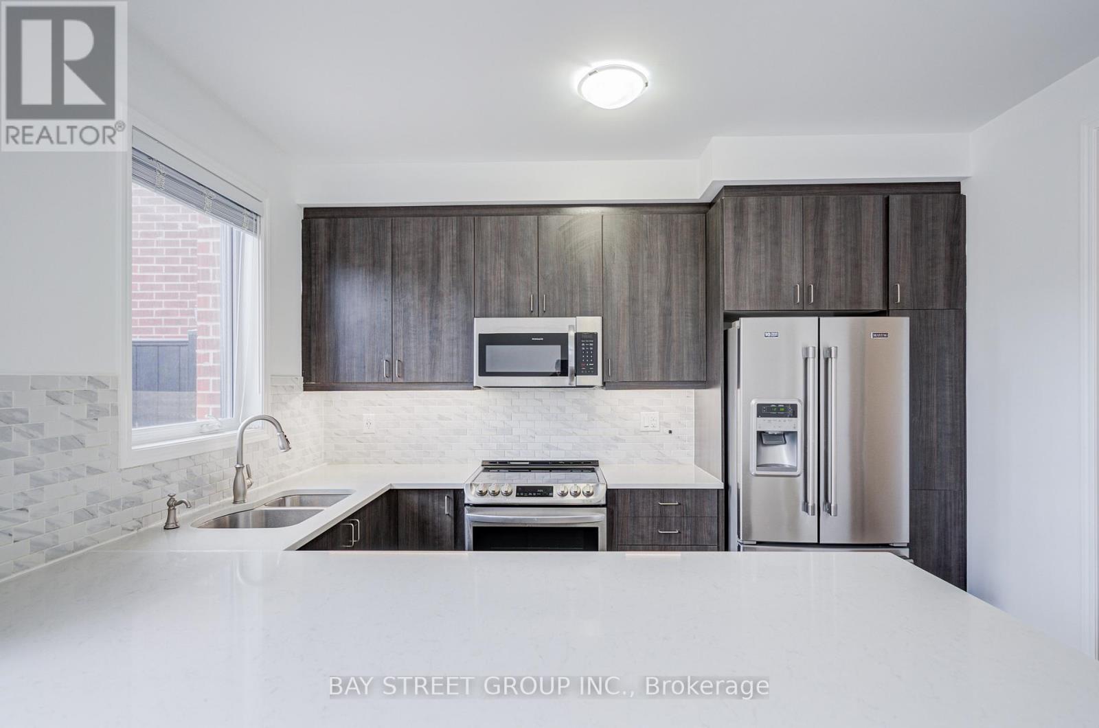 29 - 980 Logan Drive, Milton, Ontario  L9E 1T1 - Photo 18 - W12987560