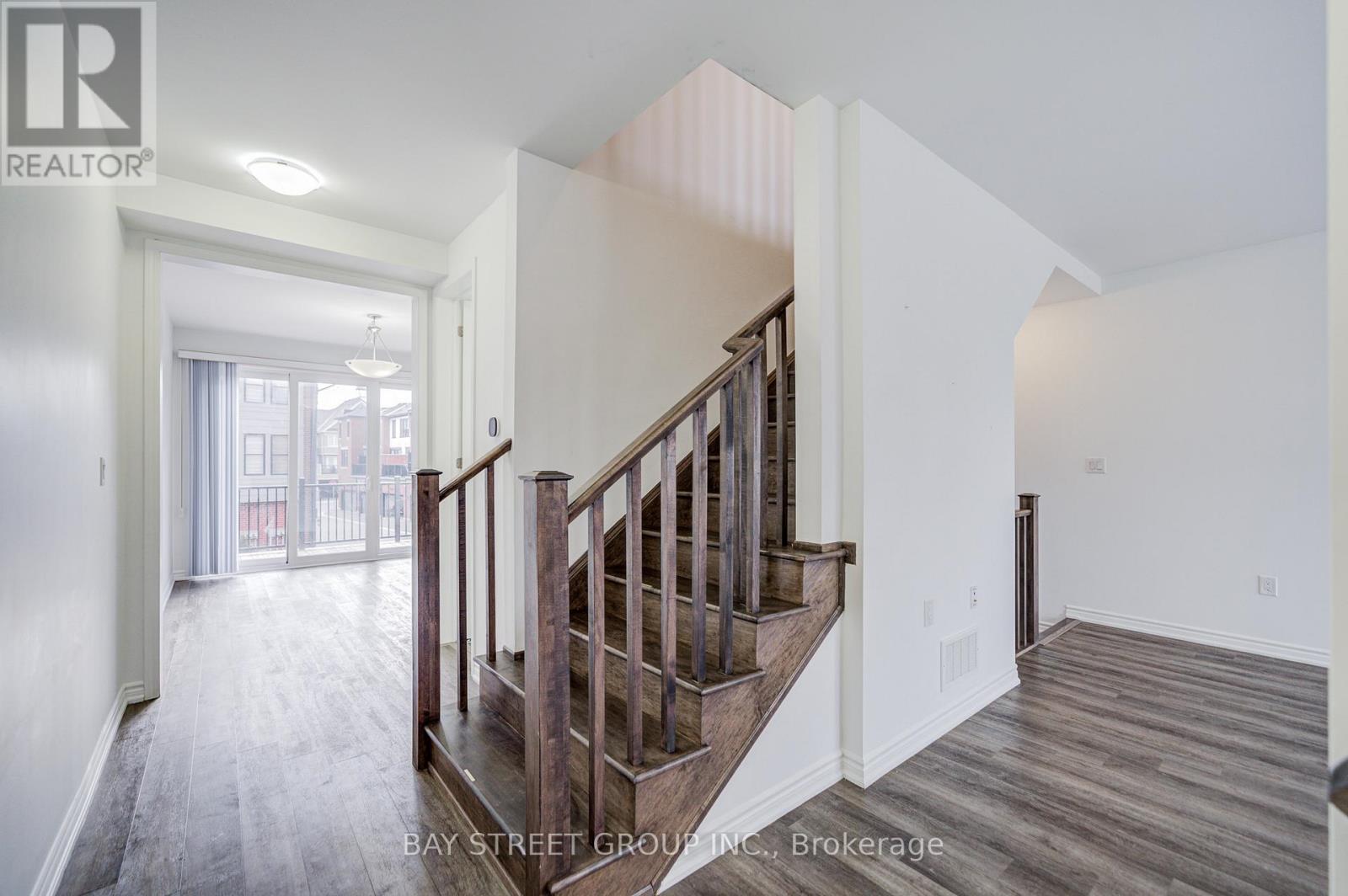 29 - 980 Logan Drive, Milton, Ontario  L9E 1T1 - Photo 5 - W12987560