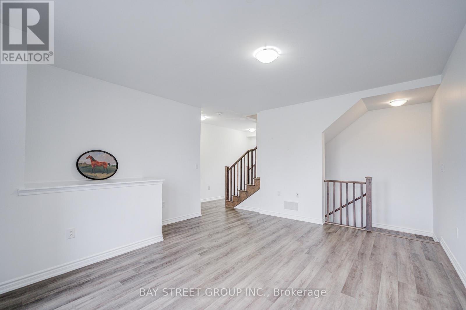 29 - 980 Logan Drive, Milton, Ontario  L9E 1T1 - Photo 9 - W12987560